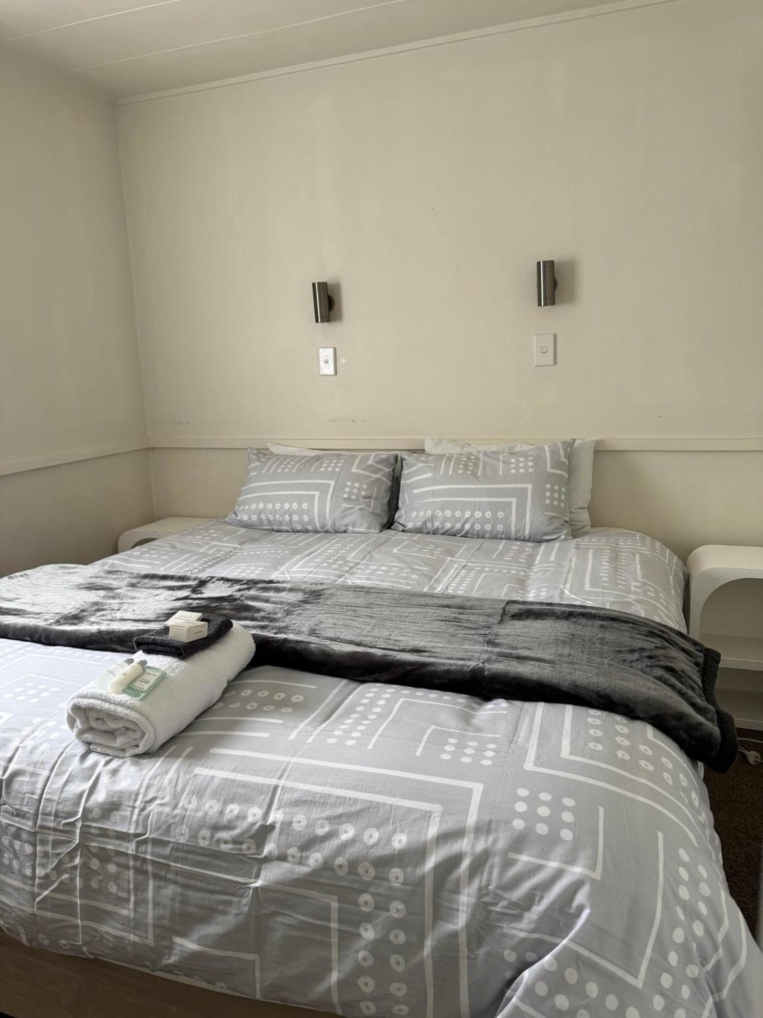 Wairoa Motel Экстерьер фото