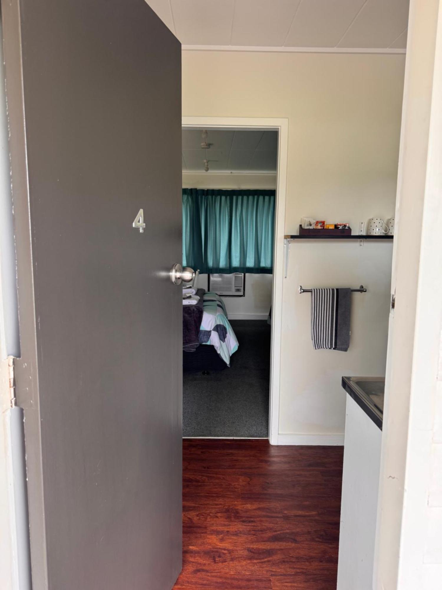 Wairoa Motel Экстерьер фото